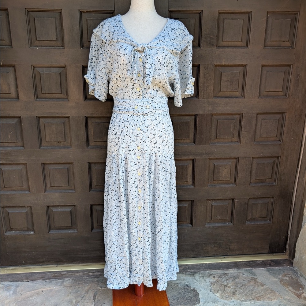 Vintage Floral Print Maxi Dress